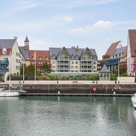 Aparthotel Résidence Pierre&vacances Premium Presqu'ile De La Touques 5*