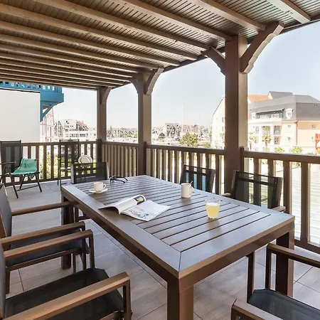 Aparthotel Résidence Pierre&vacances Premium Presqu'ile De La Touques 5*