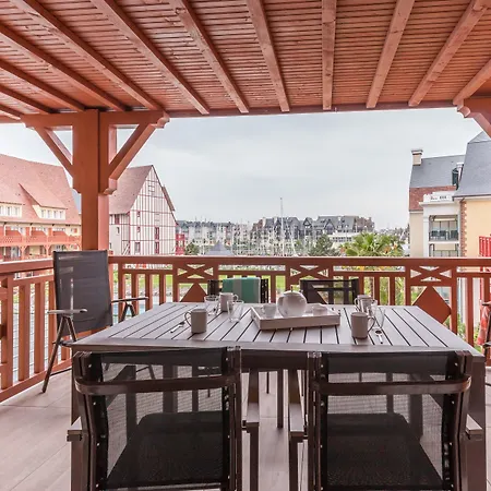 Pierre & Premium Presqu'ile De La Touques Apart Otel