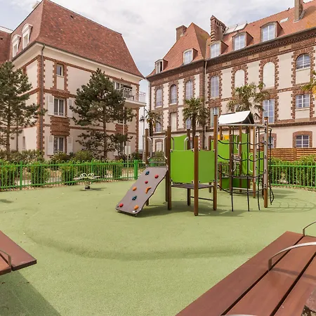 Pierre & Premium Presqu'ile De La Touques Apartmanhotel Deauville