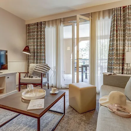 Pierre & Premium Presqu'ile De La Touques Apartmanhotel