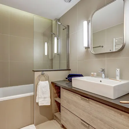 Pierre & Premium Presqu'ile De La Touques 5* Довиль