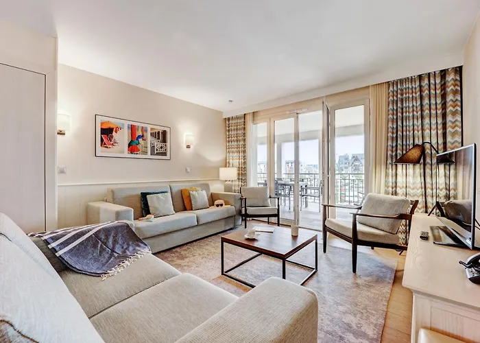 Résidence Pierre&vacances Premium Presqu'ile De La Touques Aparthotel Deauville