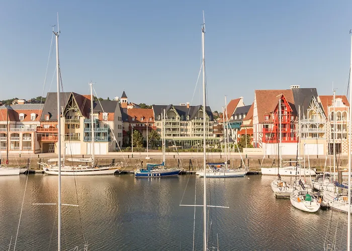 Pierre & Premium Presqu'ile De La Touques 5*