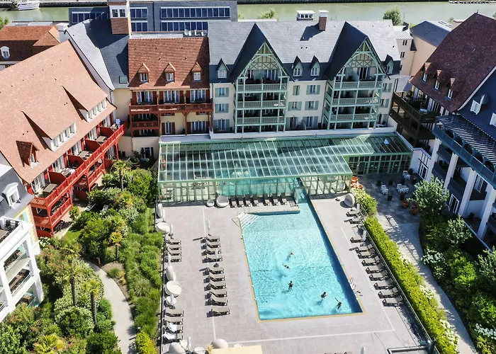 Pierre & Premium Presqu'ile De La Touques 5* Deauville